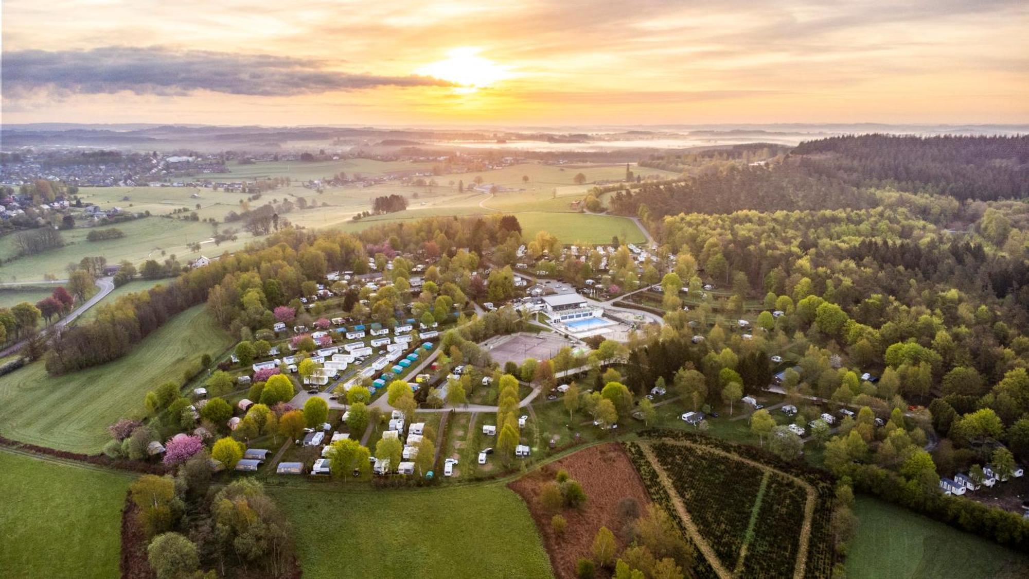 Ardennen Camping 贝尔特里 外观 照片